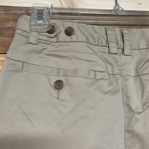 Banana Republic size 0 Martin Fit Tan Mid-rise Bermuda Shorts - Picture 5 of 10